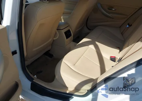 2016 BMW 320I из США, поврежденный, VIN WBA8A9C51GK617592